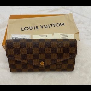 Louis Vuitton Wallet please make reasonable offers